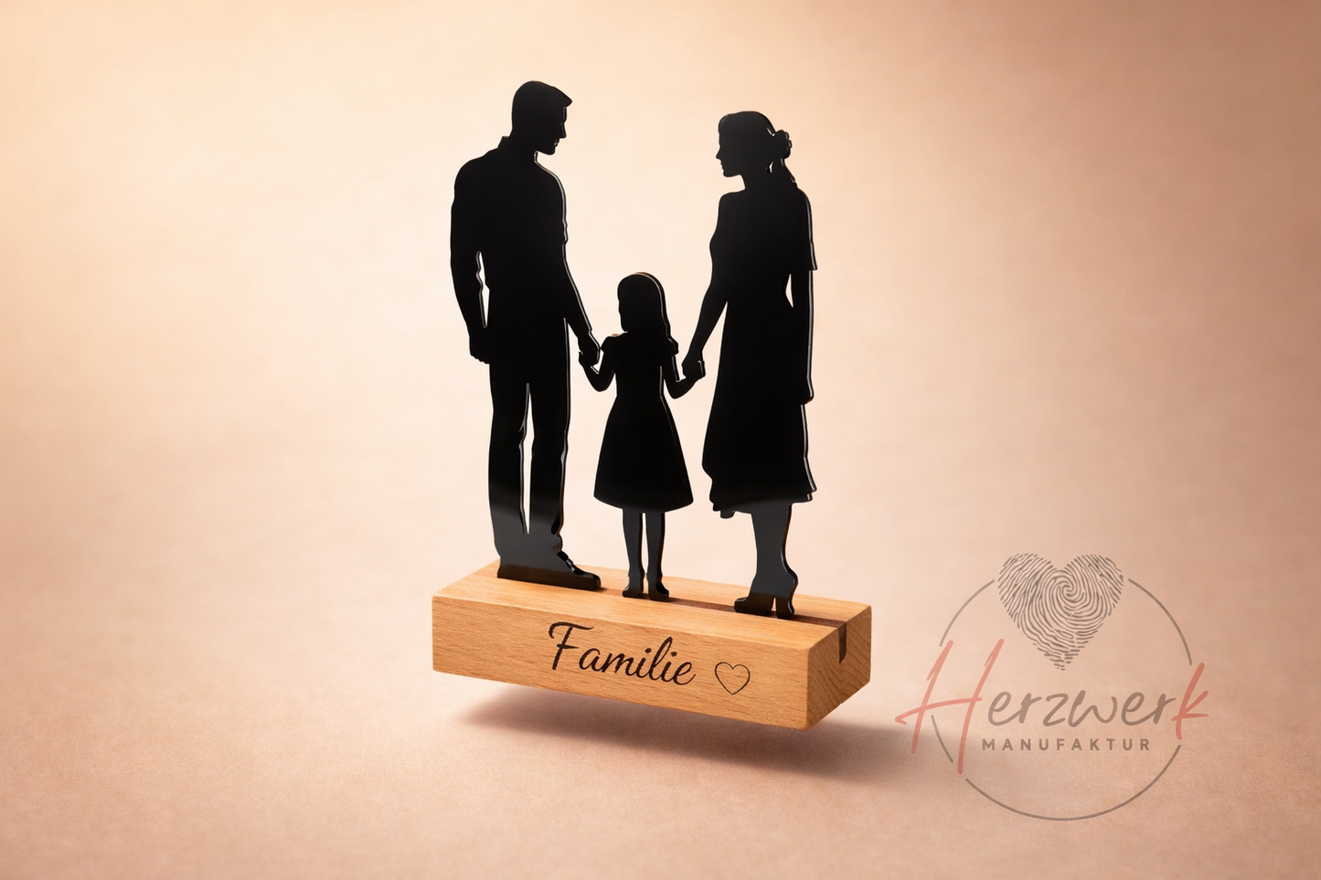 Familienfigur aus Holz – personalisierte Silhouette „Familie“
