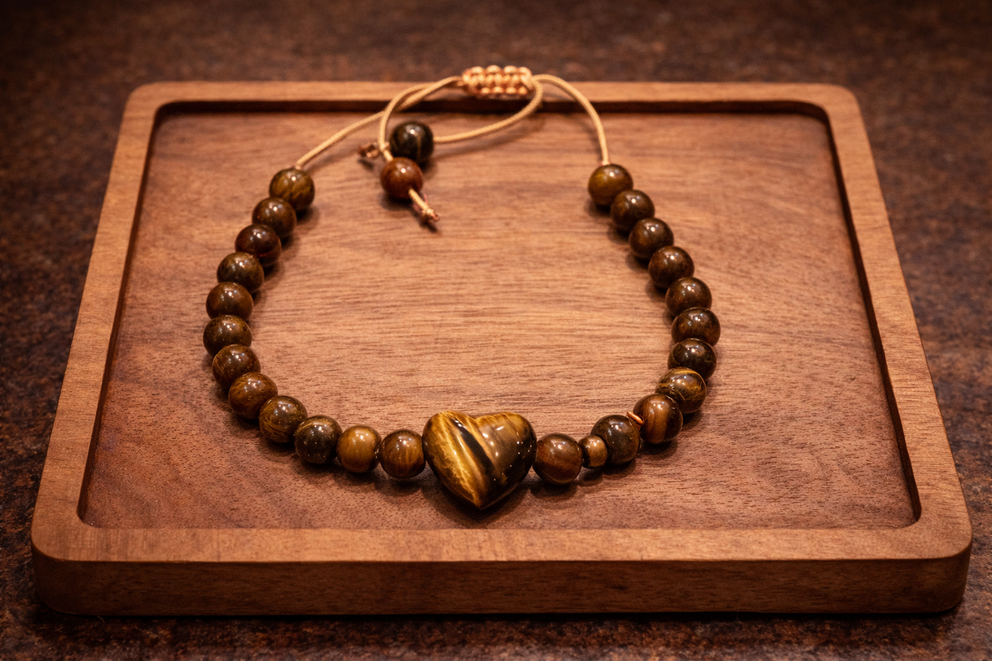 Tigerauge-Edelstein-Armband mit Herz - Stärke & Schutz
