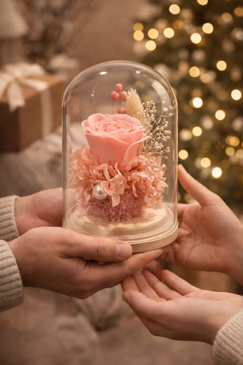 Ewige Rose im Glasdom - ROSA - Handgefertigtes Geschenk